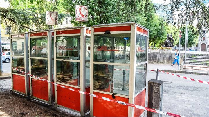 ADDIO CABINE TELEFONICHE