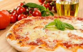INFLAZIONE E CARO ENERGIA: IL PREZZO DELLA PIZZA ‘LIEVITA’ DEL 30% 